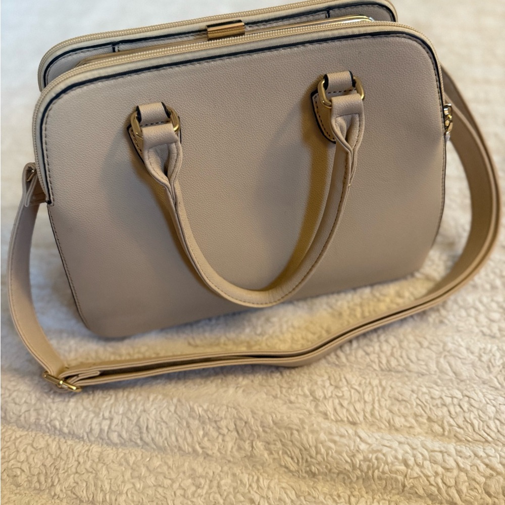 Elegant Cream Handbag